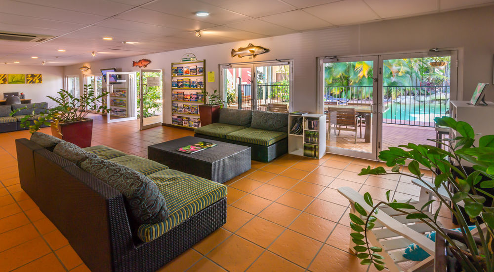 Coral Tree Inn Cairns Exteriör bild